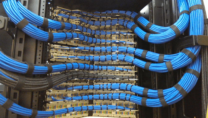 #CablePorn, organizar cables y hacer el orden.